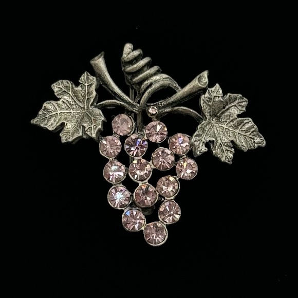 Vintage Jewelry - LIA Vintage Crystal Grapes Brooch